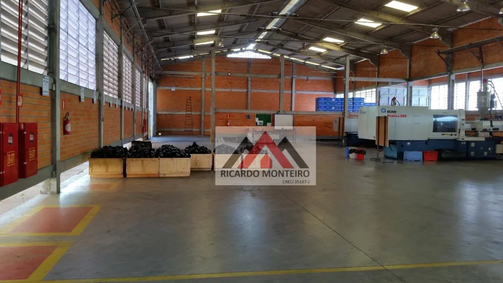 Depósito-Galpão, 900 m² - Foto 1