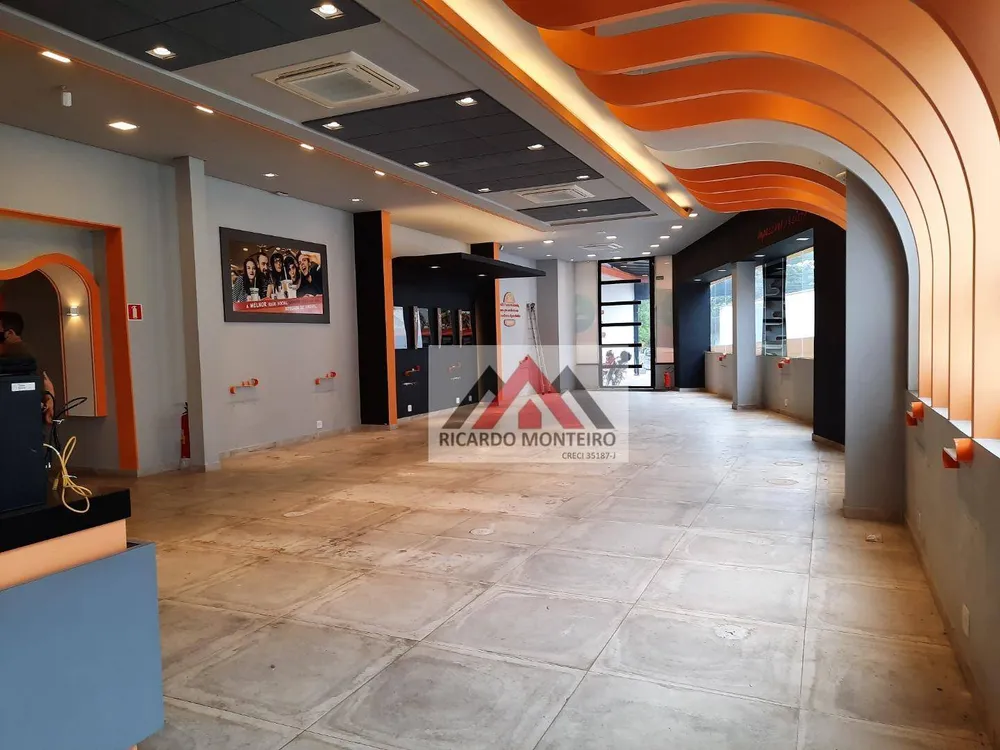 Loja-Salão, 650 m² - Foto 1