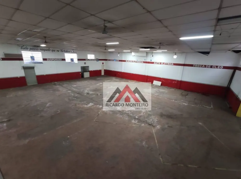 Loja-Salão, 600 m² - Foto 1