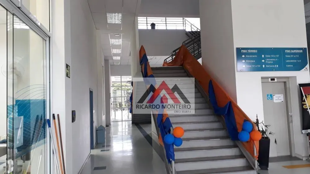 Loja-Salão, 3840 m² - Foto 4