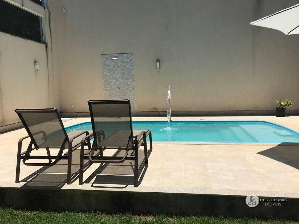 Casa à venda com 3 quartos, 280m² - Foto 4