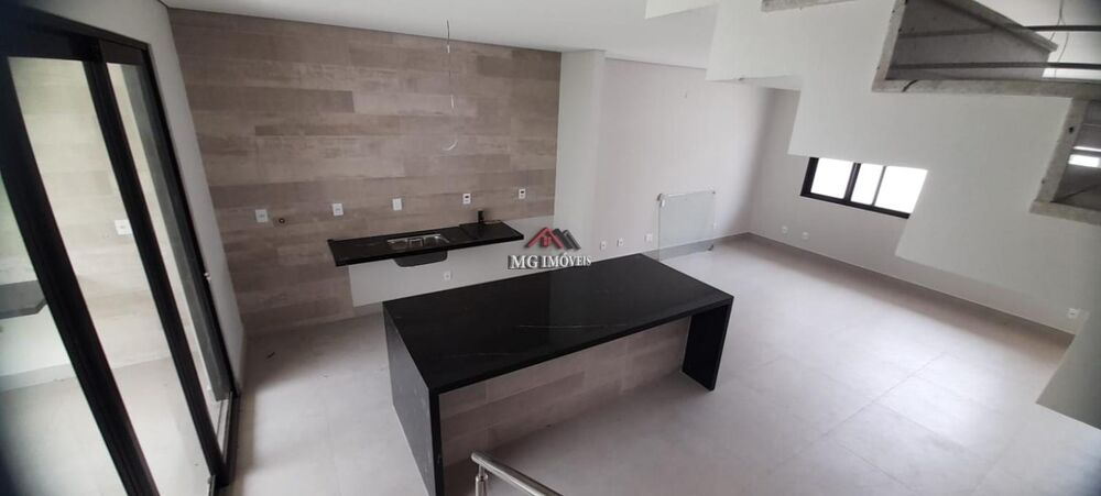 Casa, 3 quartos, 275 m² - Foto 1