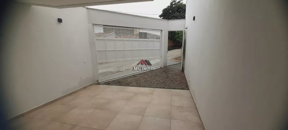 Casa à venda com 3 quartos, 151m² - Foto 4