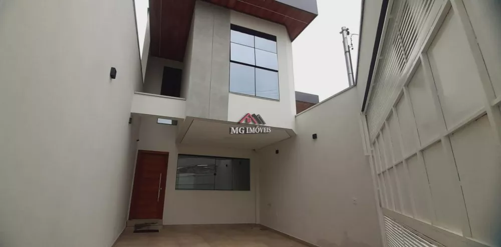 Casa à venda com 3 quartos, 151m² - Foto 2