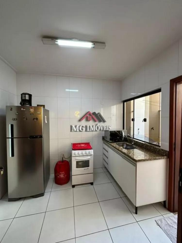 Apartamento à venda com 2 quartos, 80m² - Foto 3