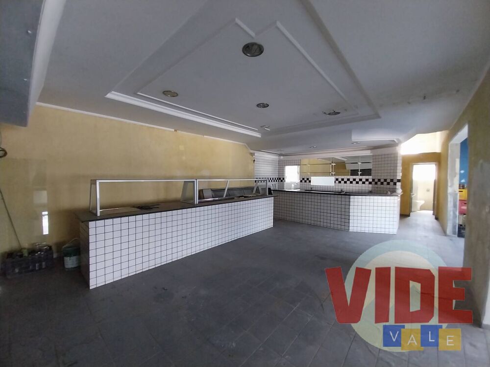 Loja-Salão para alugar, 146m² - Foto 1