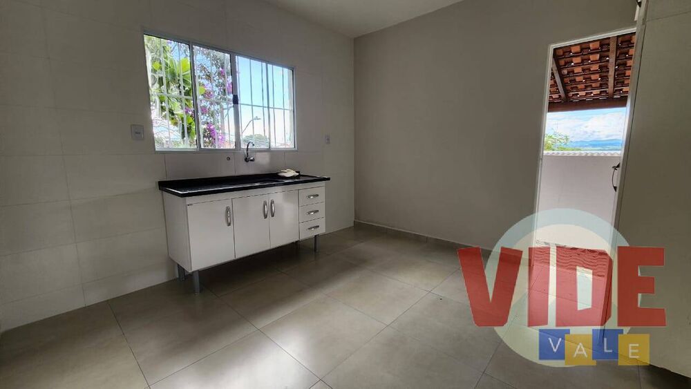 Casa, 7 quartos, 338 m² - Foto 2