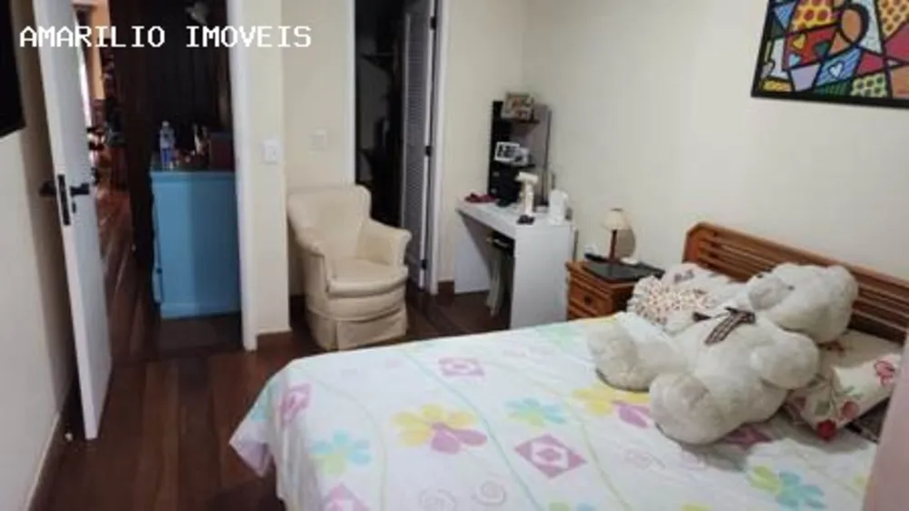 Casa, 3 quartos, 200 m² - Foto 13