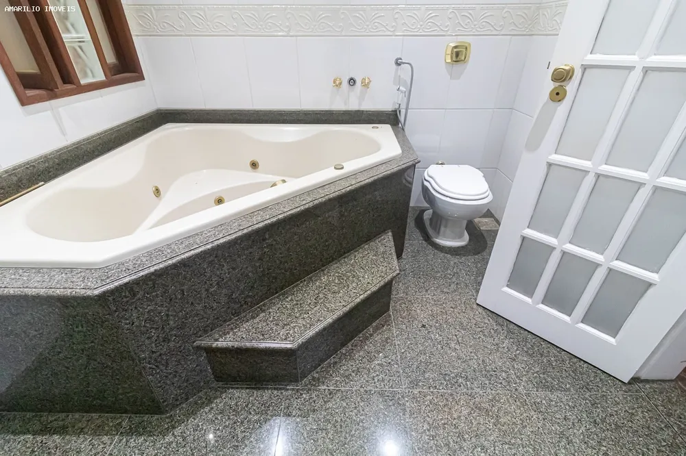 Casa, 3 quartos, 241 m² - Foto 14