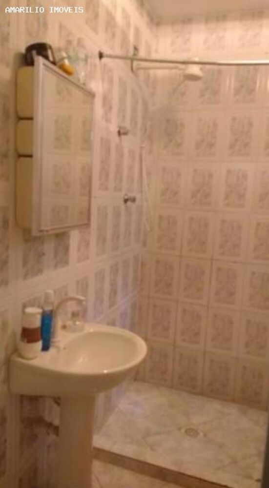 Casa à venda com 3 quartos, 450m² - Foto 4