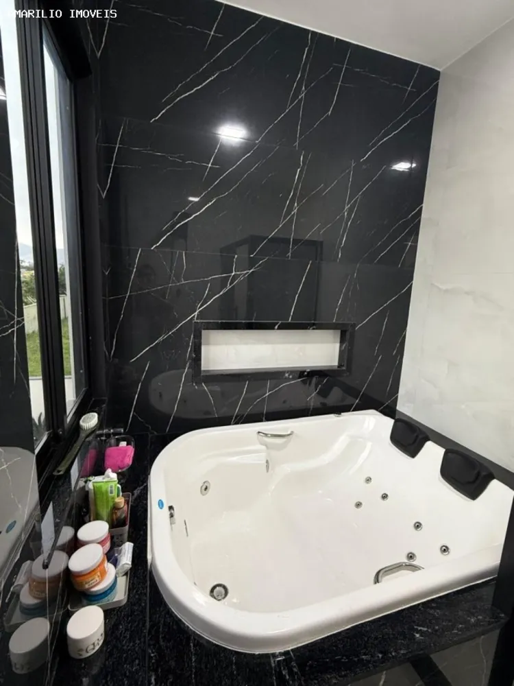 Casa, 4 quartos, 298 m² - Foto 26