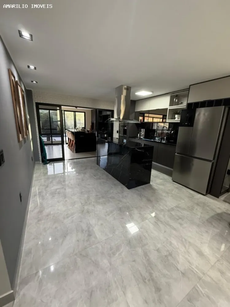 Casa, 4 quartos, 298 m² - Foto 37