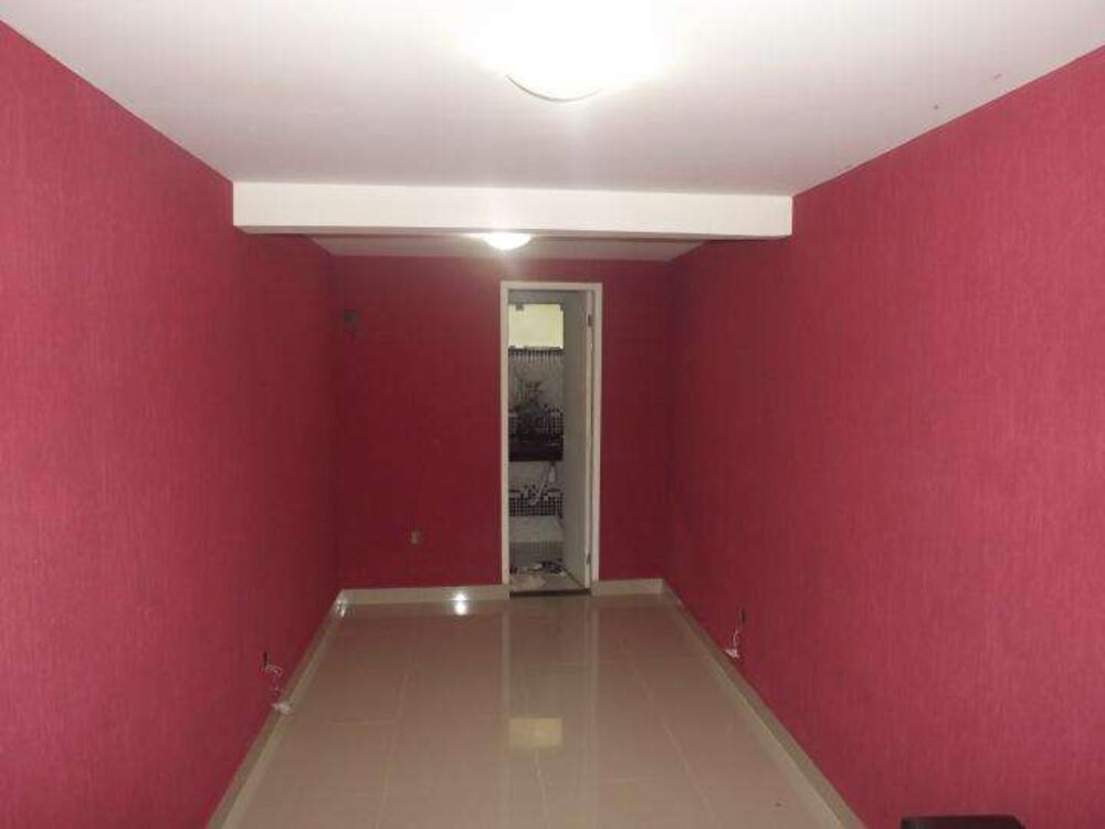 Casa à venda com 4 quartos, 600m² - Foto 3