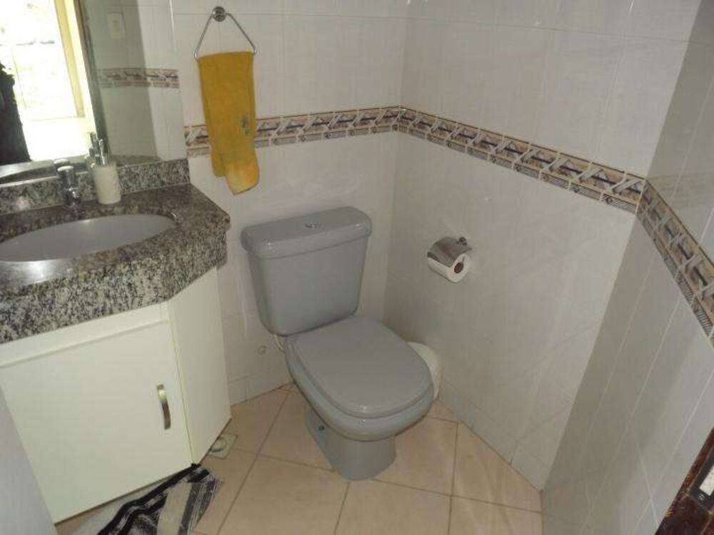 Casa à venda com 4 quartos, 600m² - Foto 1