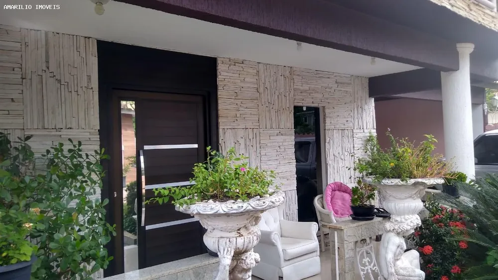 Casa, 5 quartos, 220 m² - Foto 3