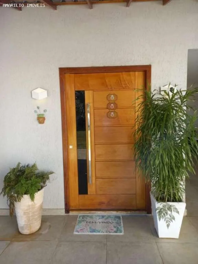 Casa, 3 quartos, 217 m² - Foto 3