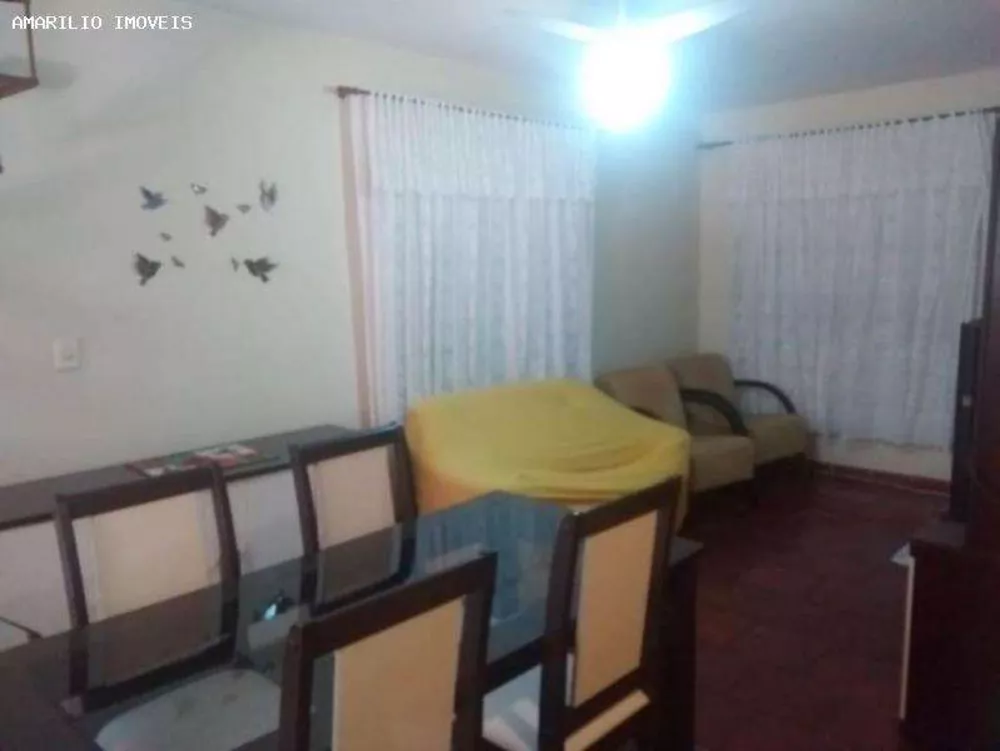 Casa, 2 quartos, 225 m² - Foto 3