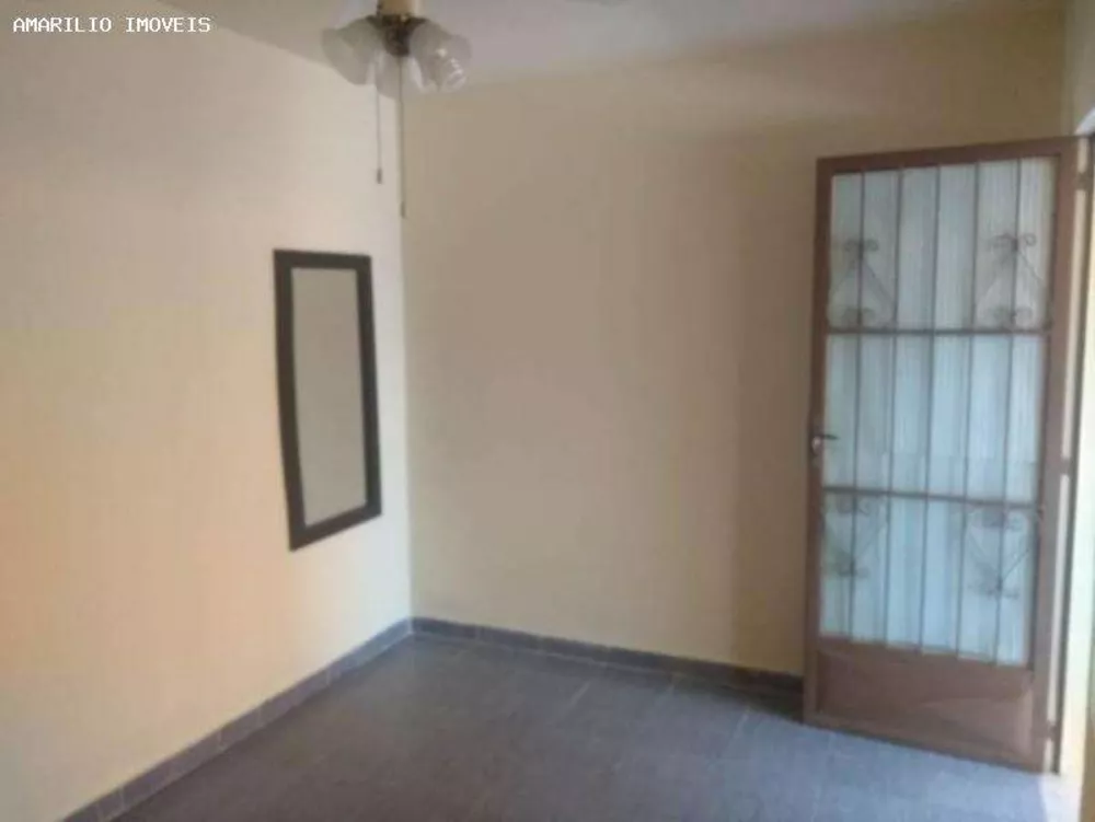 Casa, 2 quartos, 225 m² - Foto 2