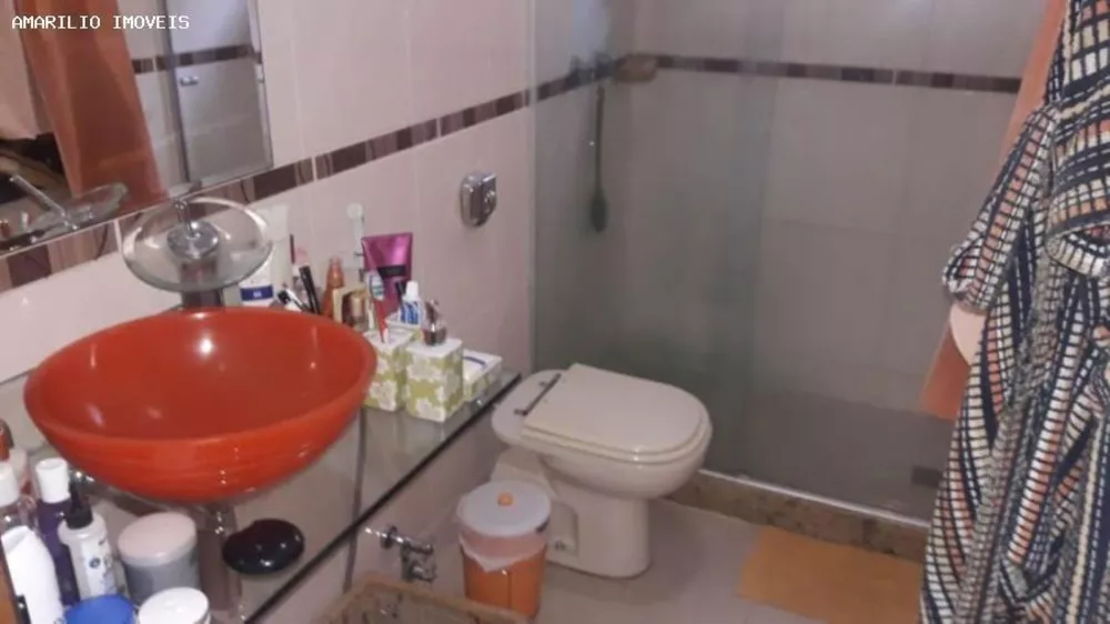 Casa, 6 quartos, 250 m² - Foto 9