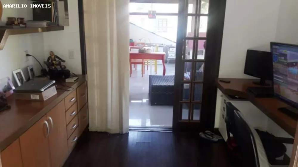 Casa, 6 quartos, 250 m² - Foto 10