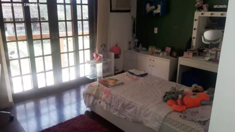 Casa, 6 quartos, 250 m² - Foto 24
