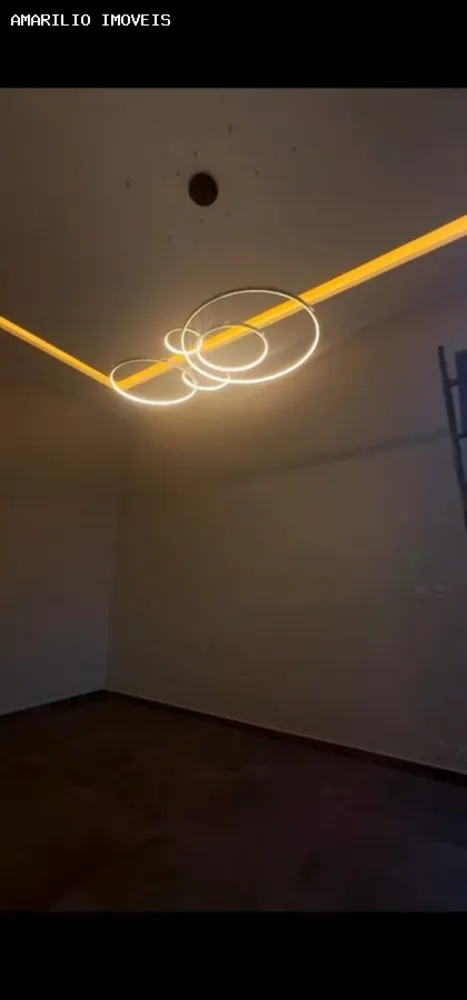 Casa, 3 quartos, 194 m² - Foto 3