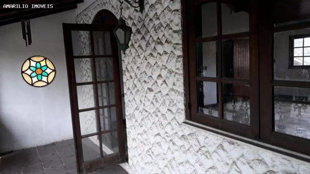 Casa, 4 quartos, 280 m² - Foto 1