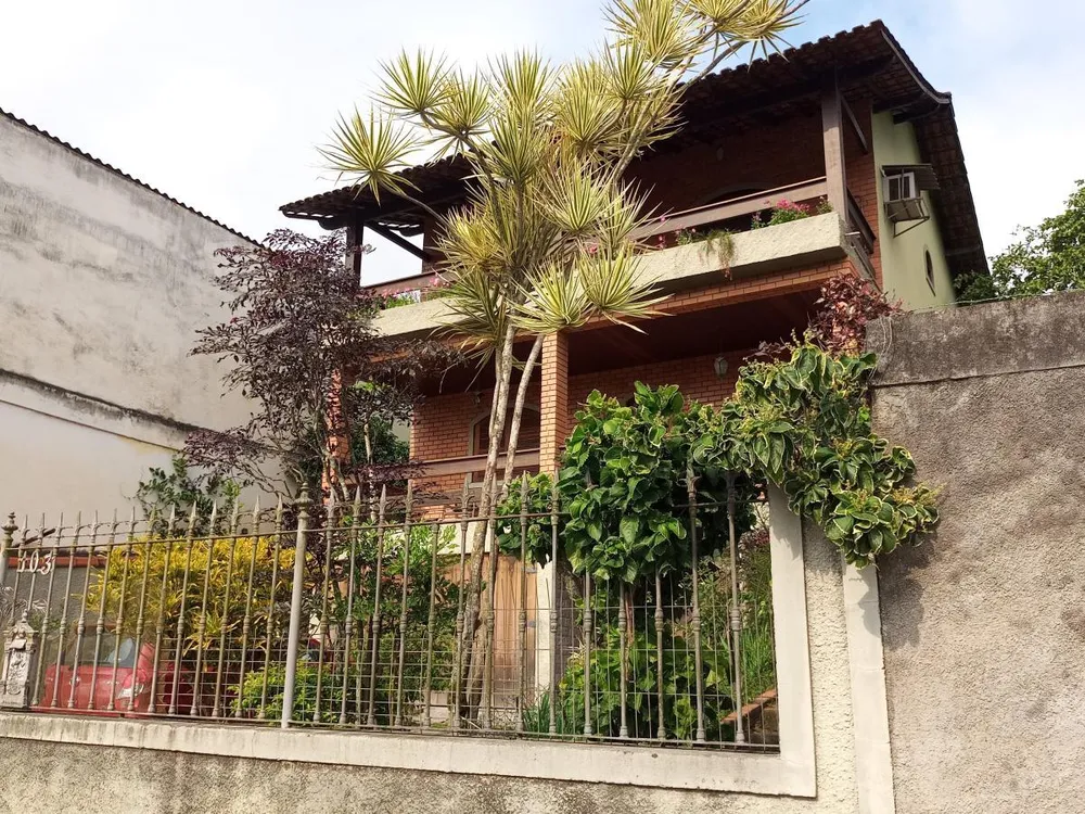 Casa, 3 quartos, 200 m² - Foto 1