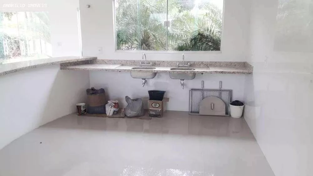 Casa, 4 quartos, 240 m² - Foto 3