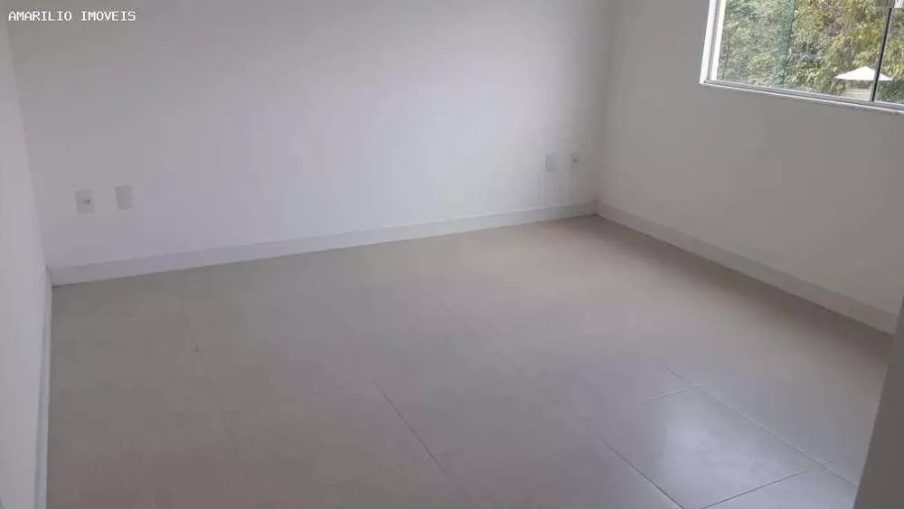 Casa, 4 quartos, 240 m² - Foto 1