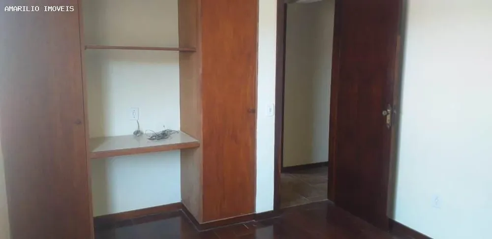 Casa, 3 quartos, 220 m² - Foto 13