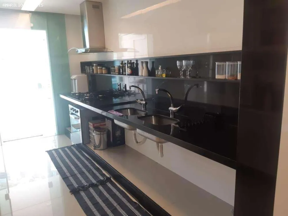 Casa, 3 quartos, 202 m² - Foto 13