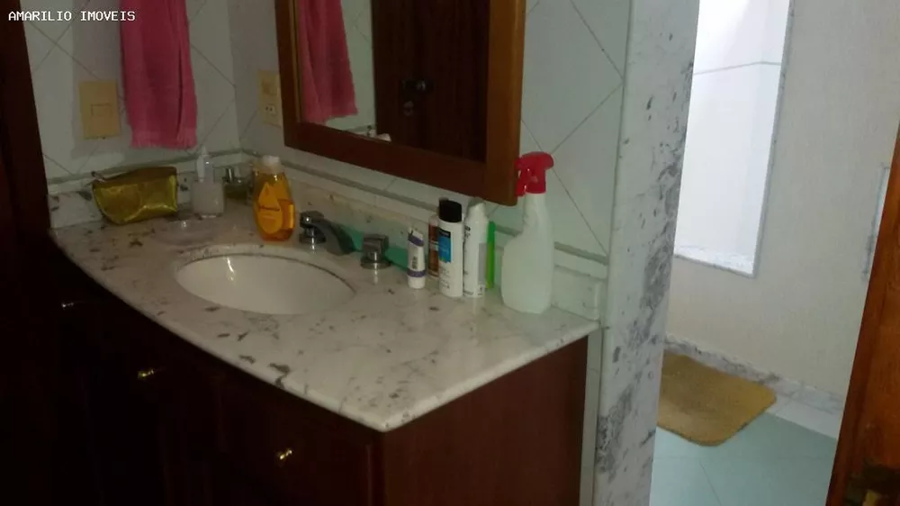 Casa, 3 quartos, 249 m² - Foto 11