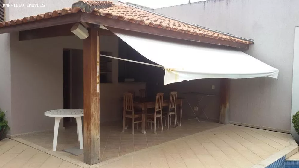 Casa, 3 quartos, 249 m² - Foto 26
