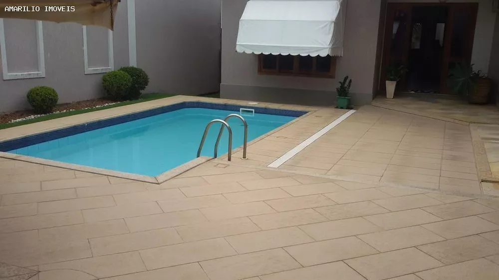 Casa, 3 quartos, 249 m² - Foto 33