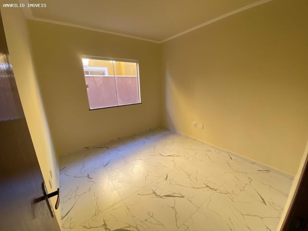 Casa à venda com 3 quartos, 240m² - Foto 8