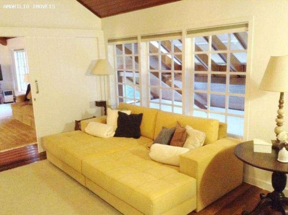 Casa, 4 quartos, 300 m² - Foto 1