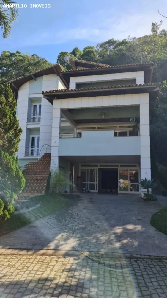 Casa à venda com 6 quartos, 800m² - Foto 2