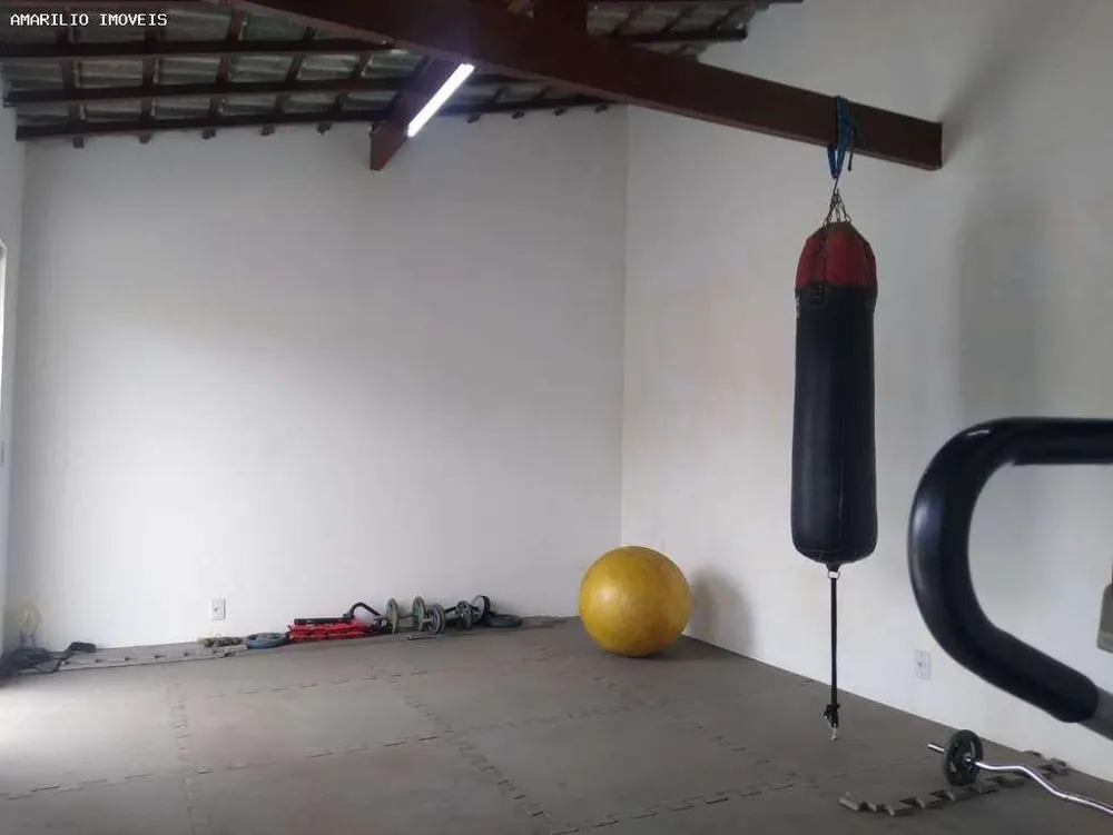 Casa, 4 quartos, 180 m² - Foto 1