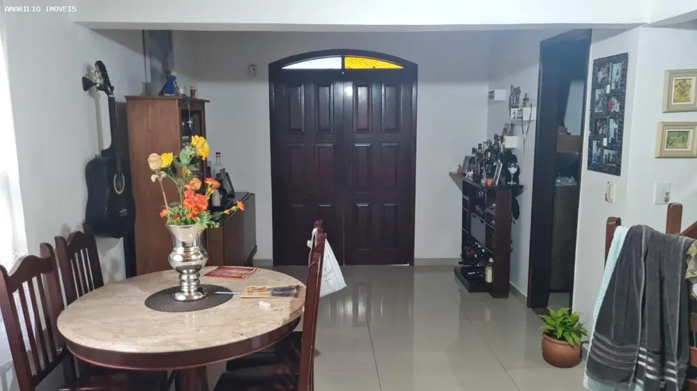 Casa, 3 quartos, 154 m² - Foto 3