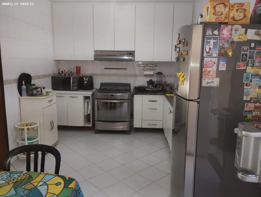 Casa, 4 quartos, 250 m² - Foto 1