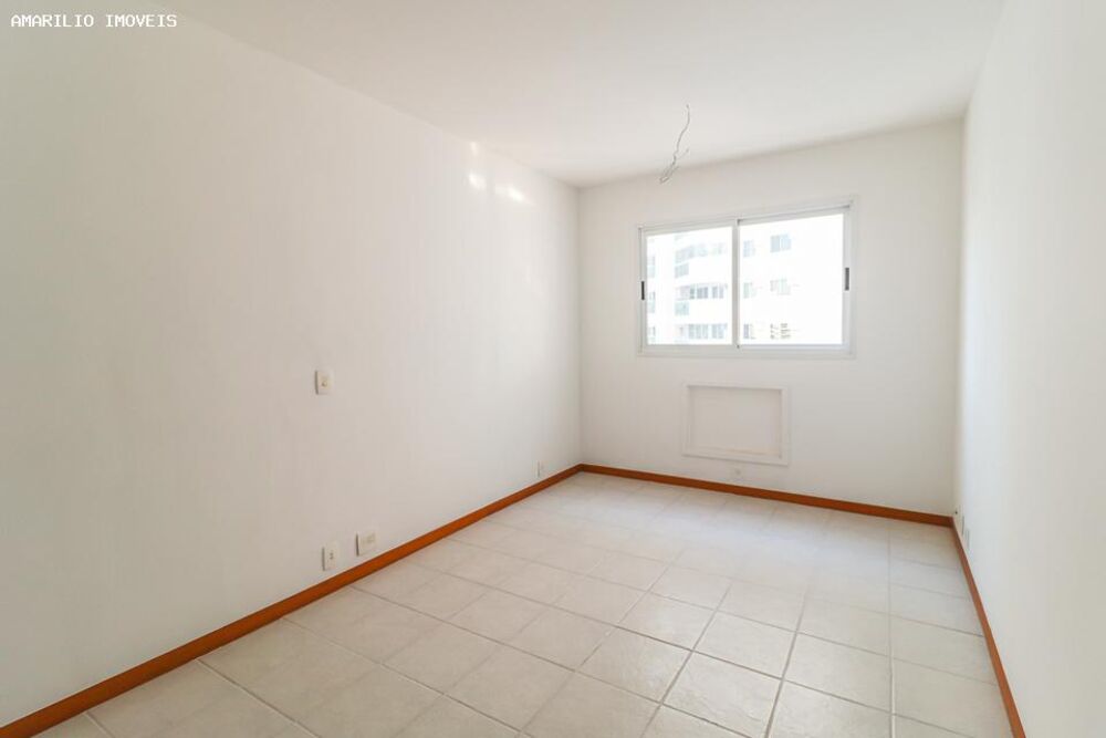 Apartamento à venda com 3 quartos, 82m² - Foto 4