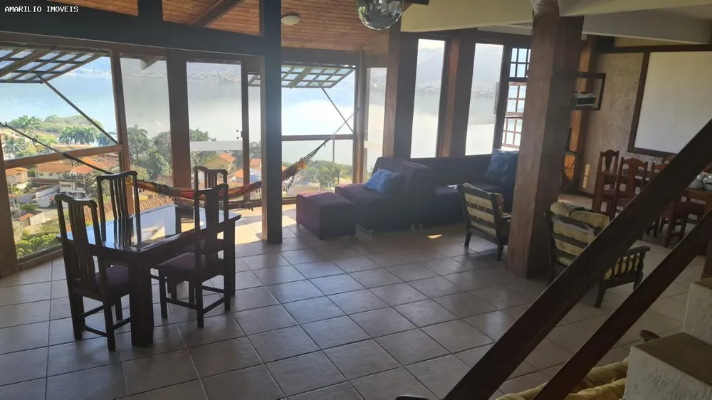 Casa, 3 quartos, 140 m² - Foto 2