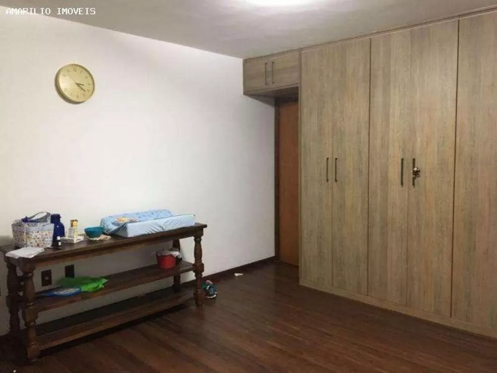 Casa, 4 quartos, 358 m² - Foto 24