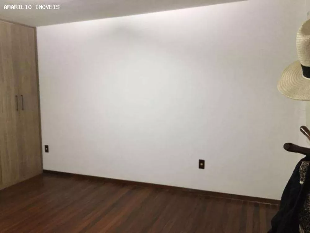 Casa, 4 quartos, 358 m² - Foto 22