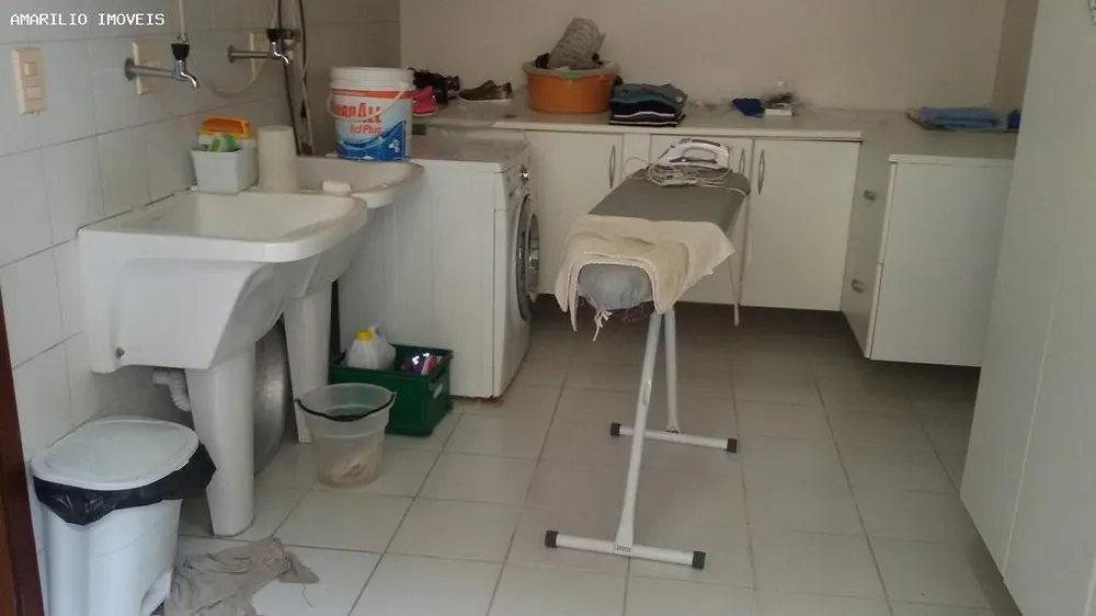 Casa, 3 quartos, 249 m² - Foto 24