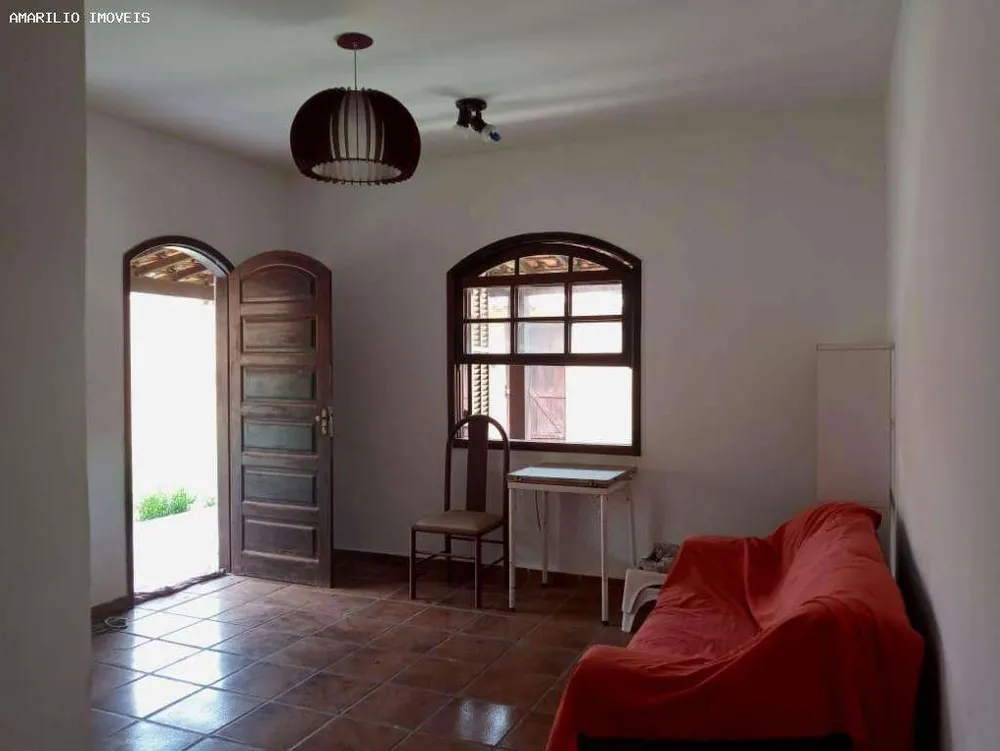 Casa, 4 quartos, 290 m² - Foto 2