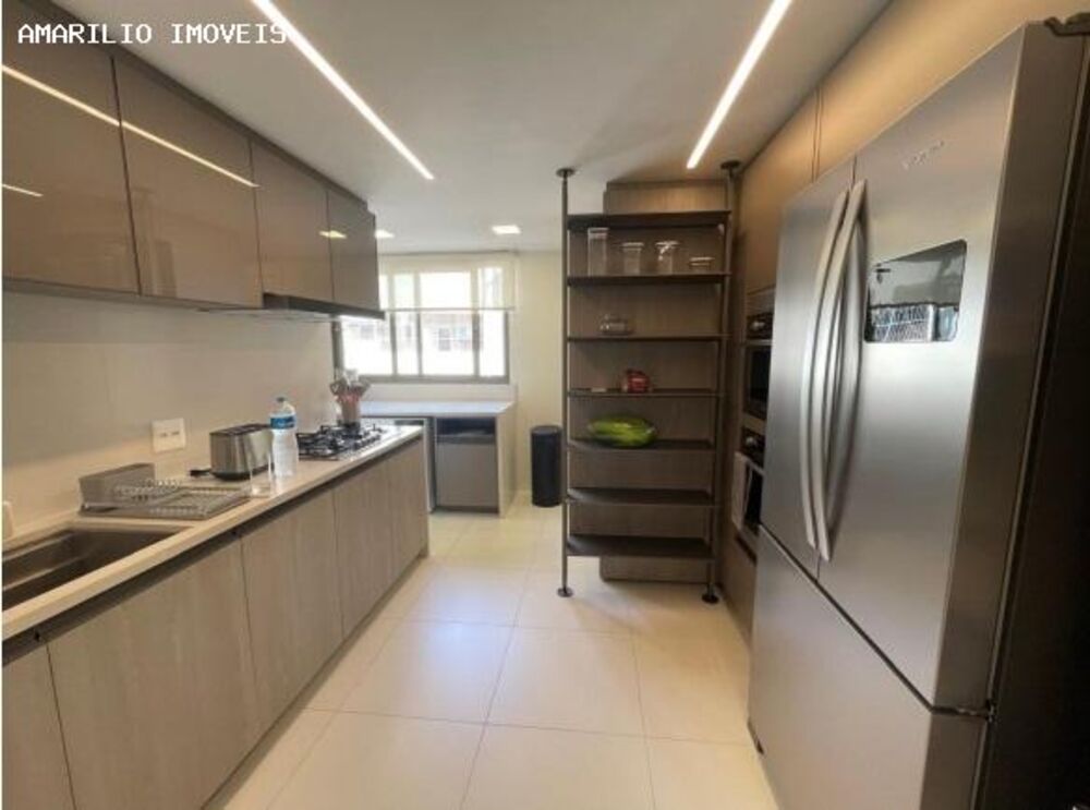 Apartamento à venda com 3 quartos, 149m² - Foto 8