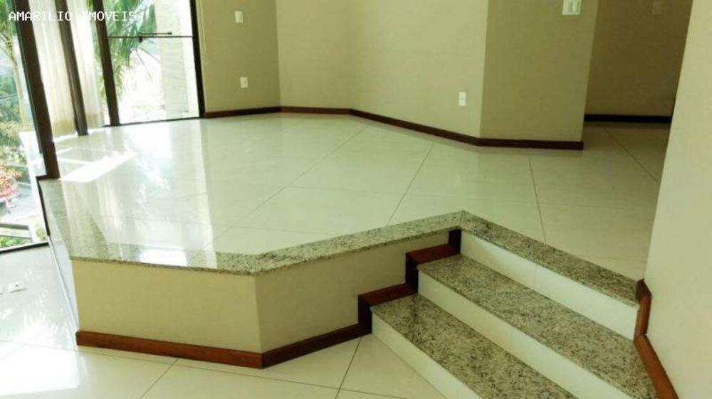 Casa, 4 quartos, 242 m² - Foto 5