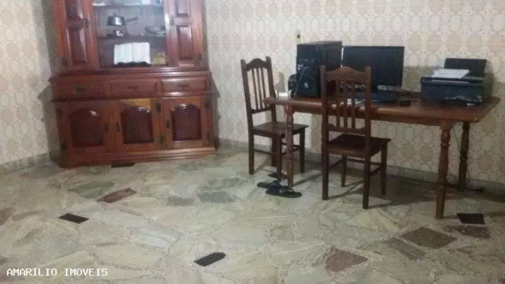 Casa, 5 quartos, 180 m² - Foto 4
